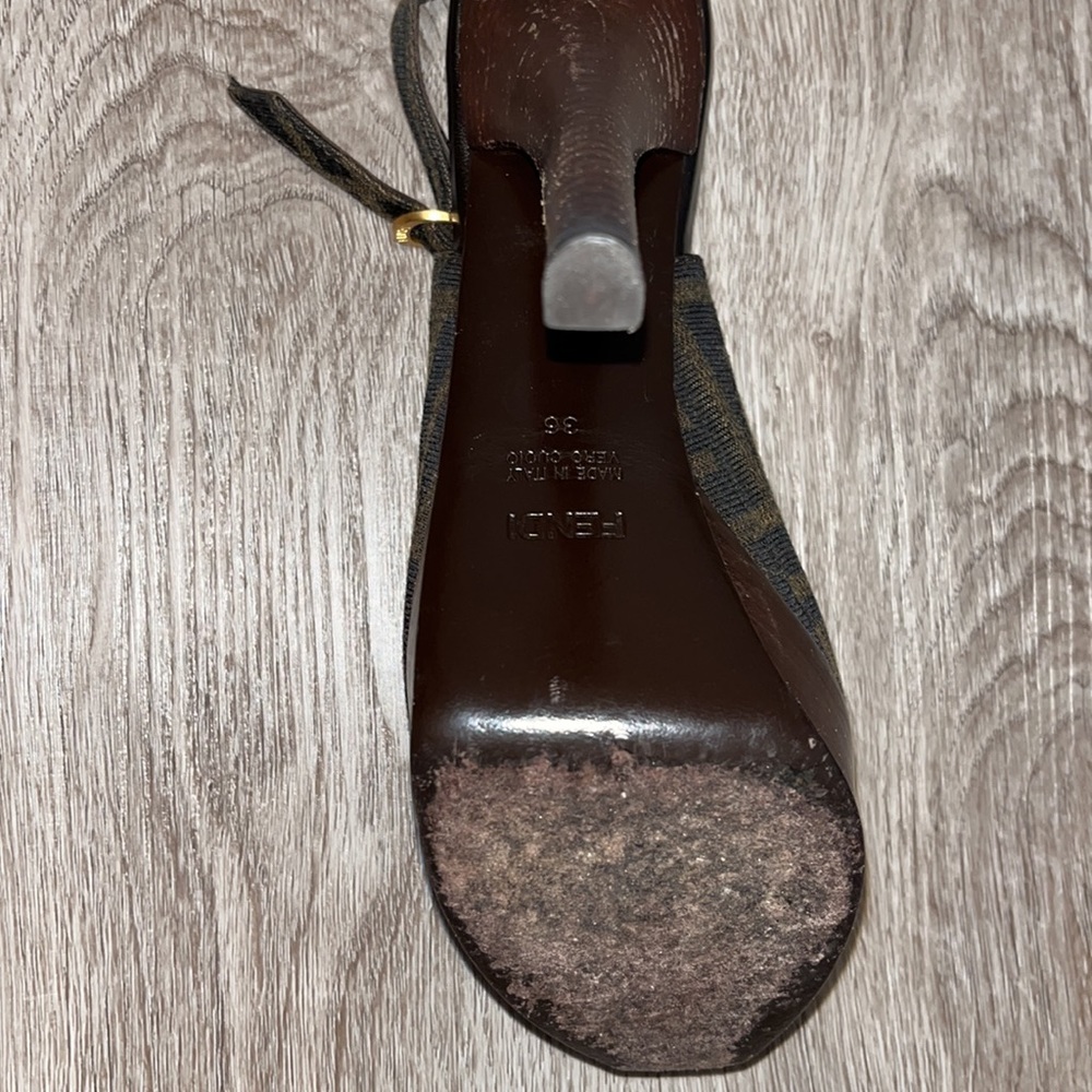 Febdi heels - Picture 4 of 5